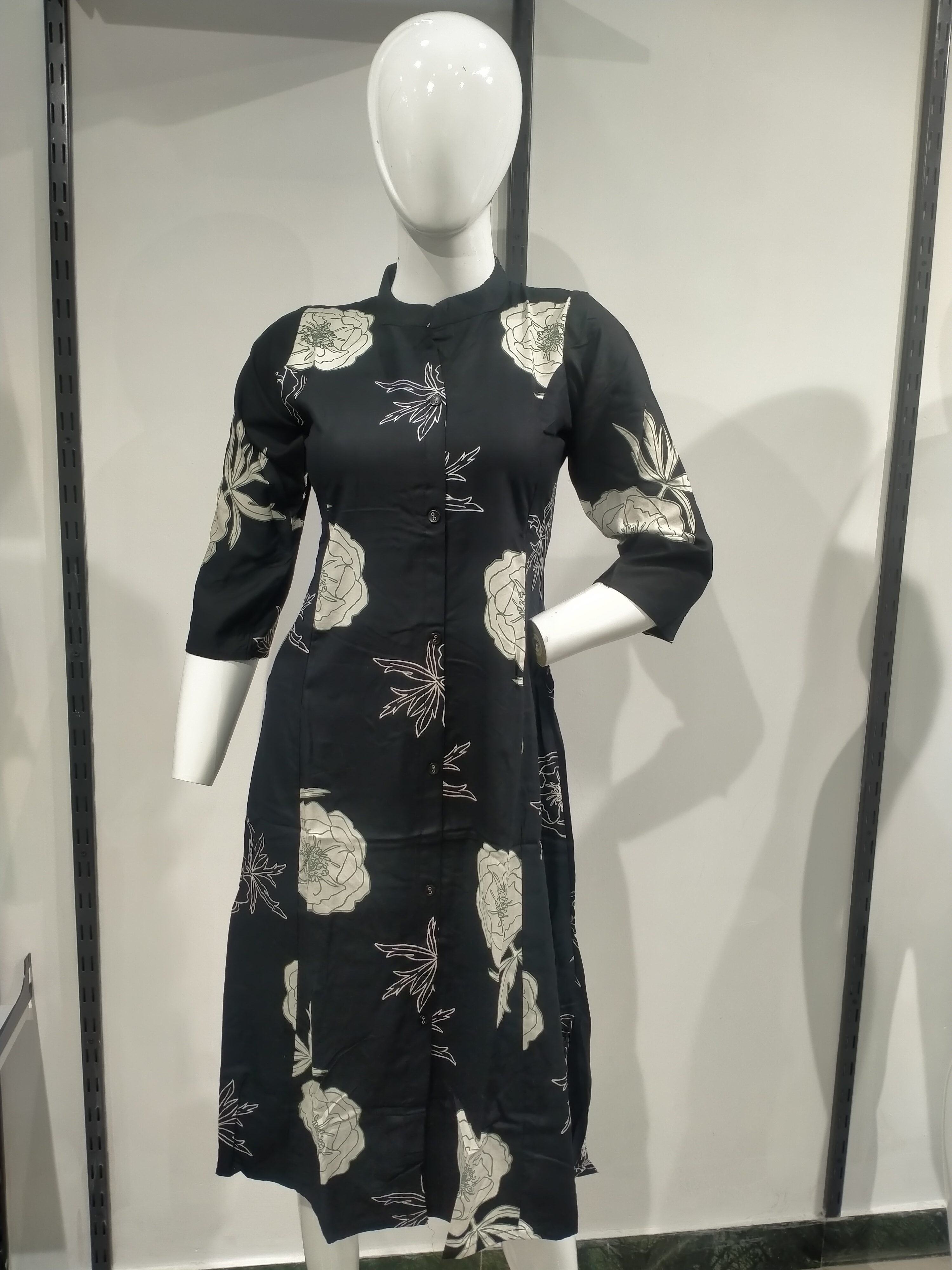 Monochrome Meadow (A-Line)