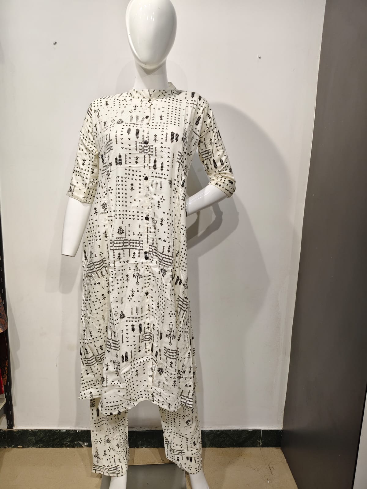 Abstract Printed Straight Co-Ord Set