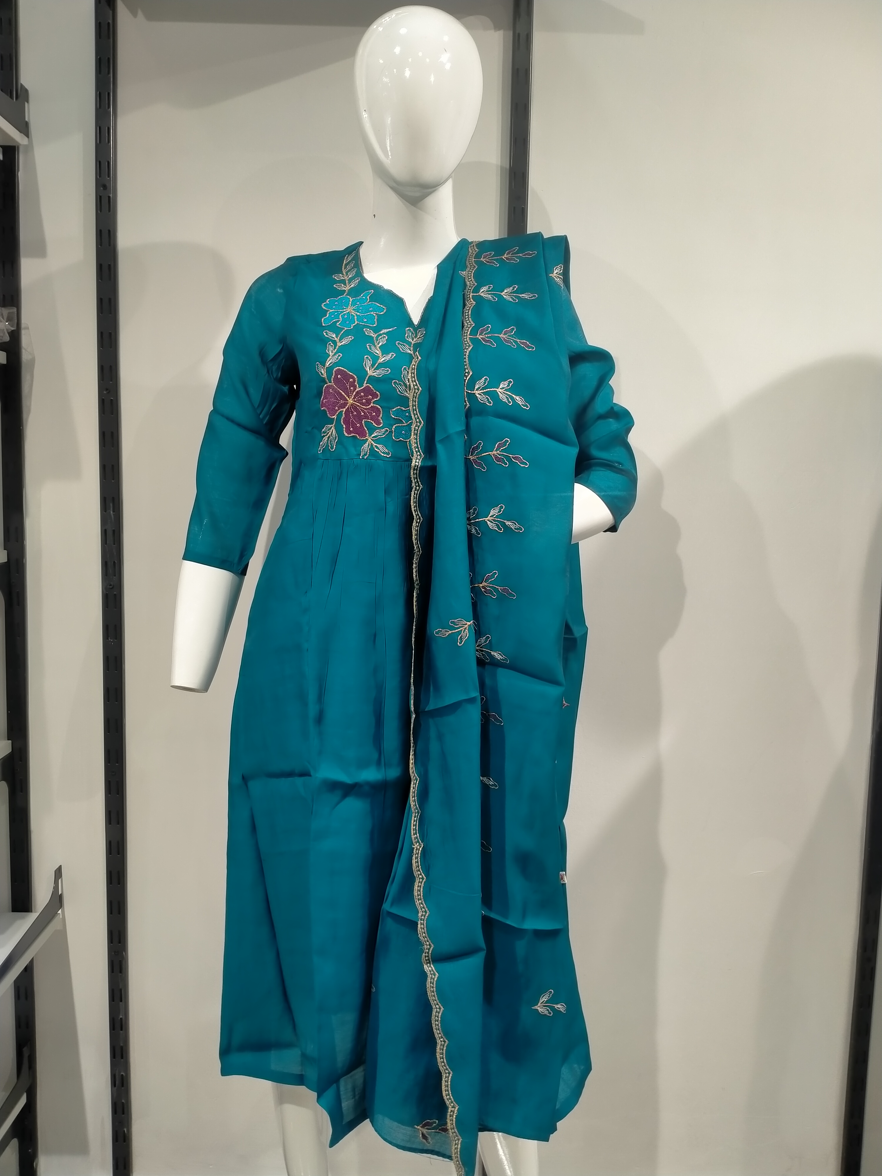 Aarohi Jewel Bloom Floral Kurta