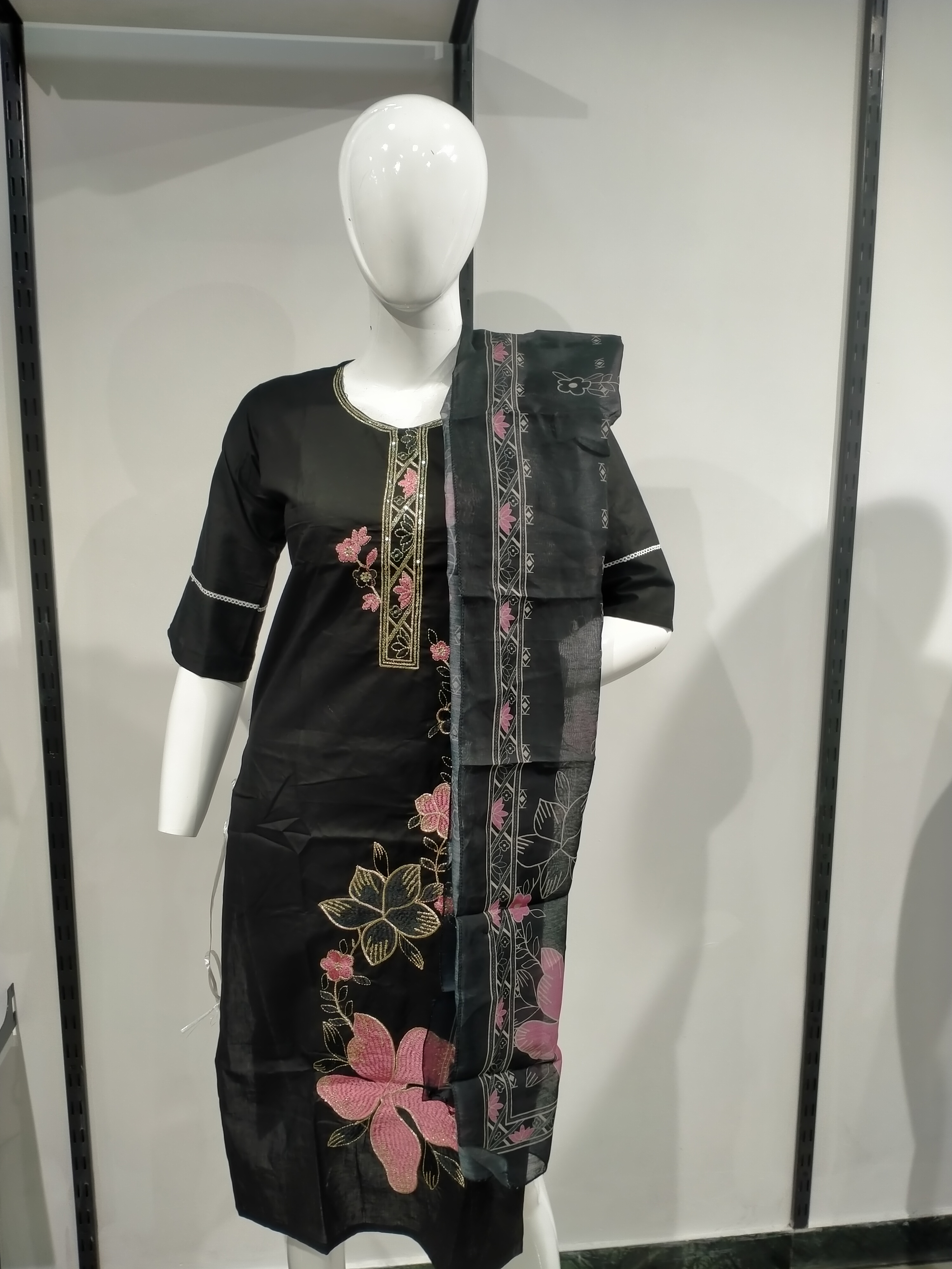 Midnight Pink Flora Kurti
