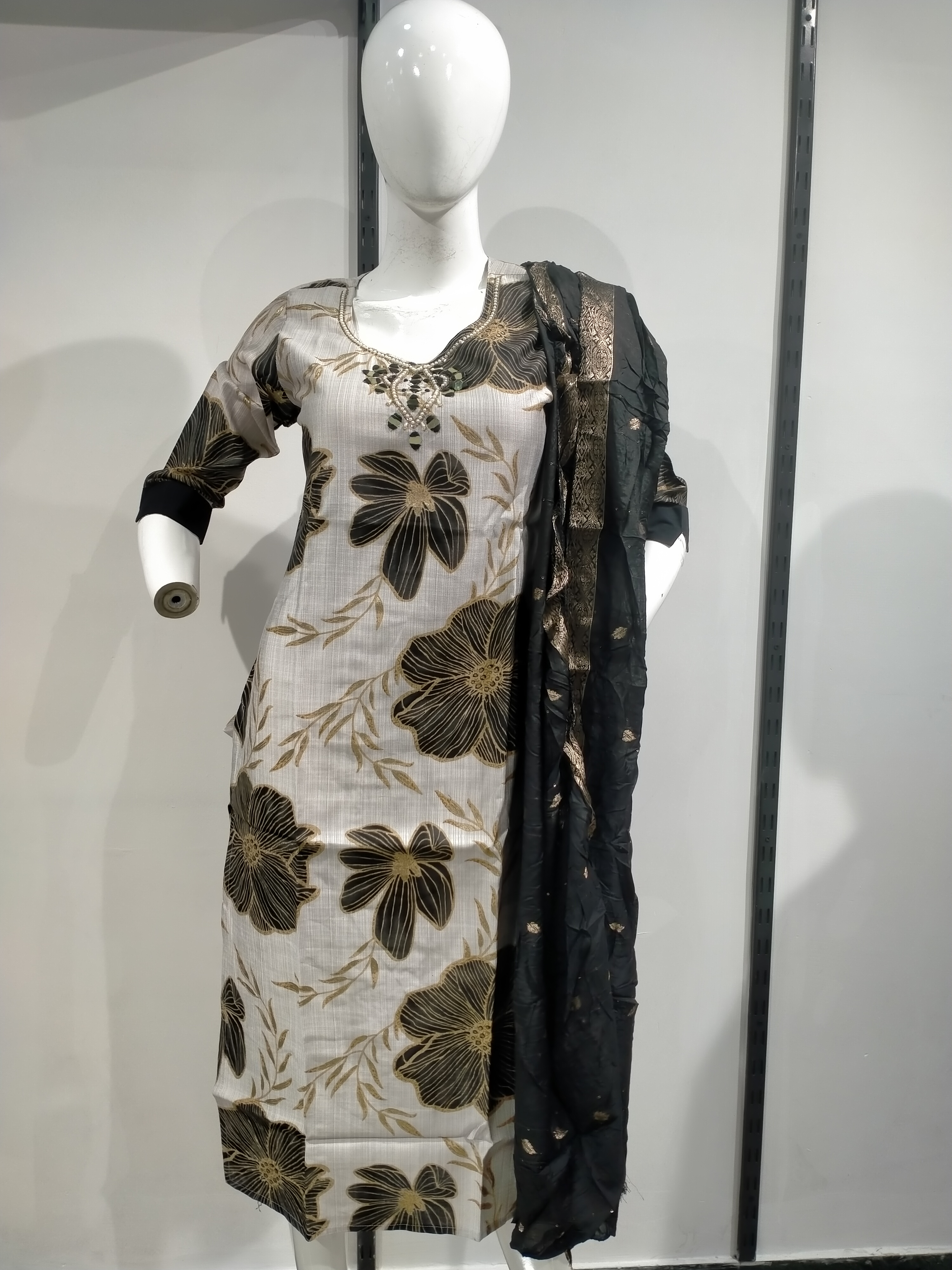 Golden Petal Princess Kurta Set
