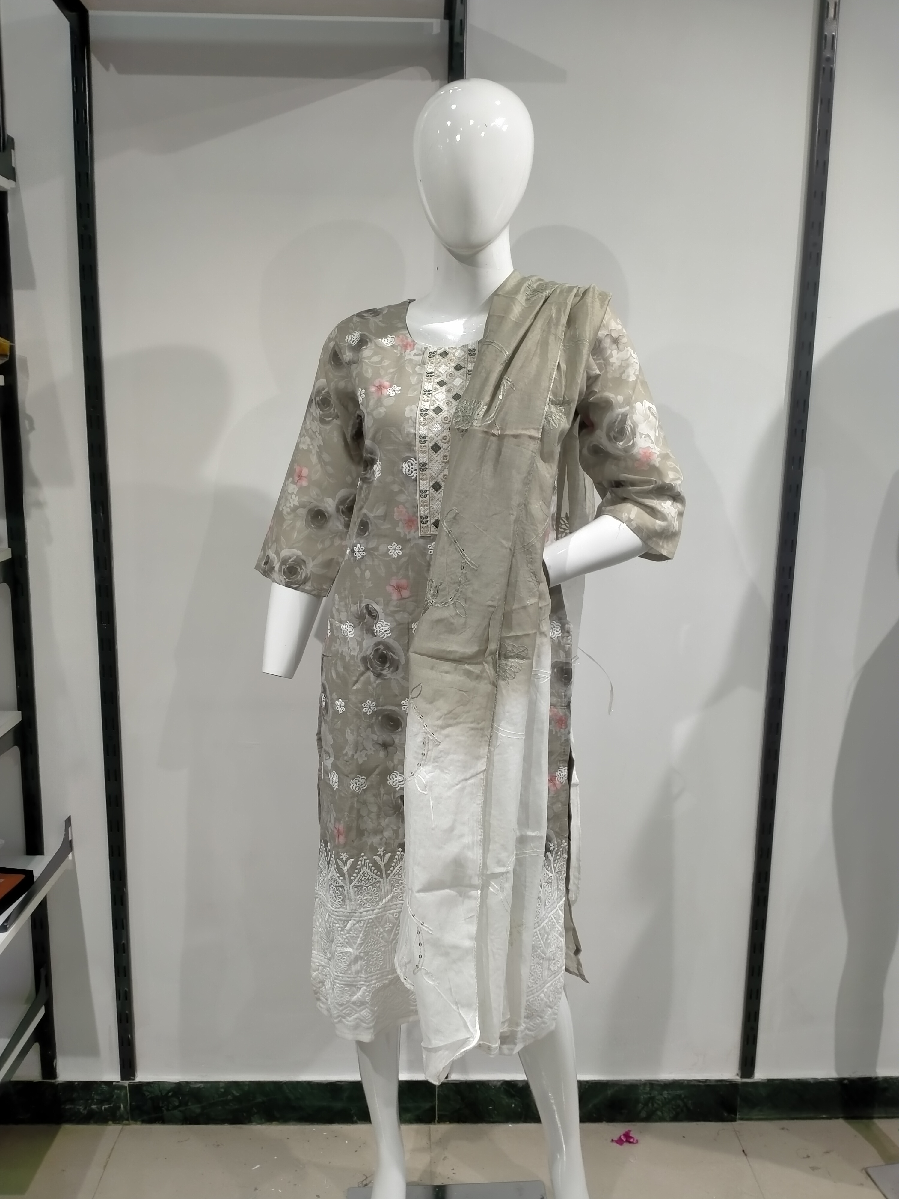 Vintage Rose Kurta Set