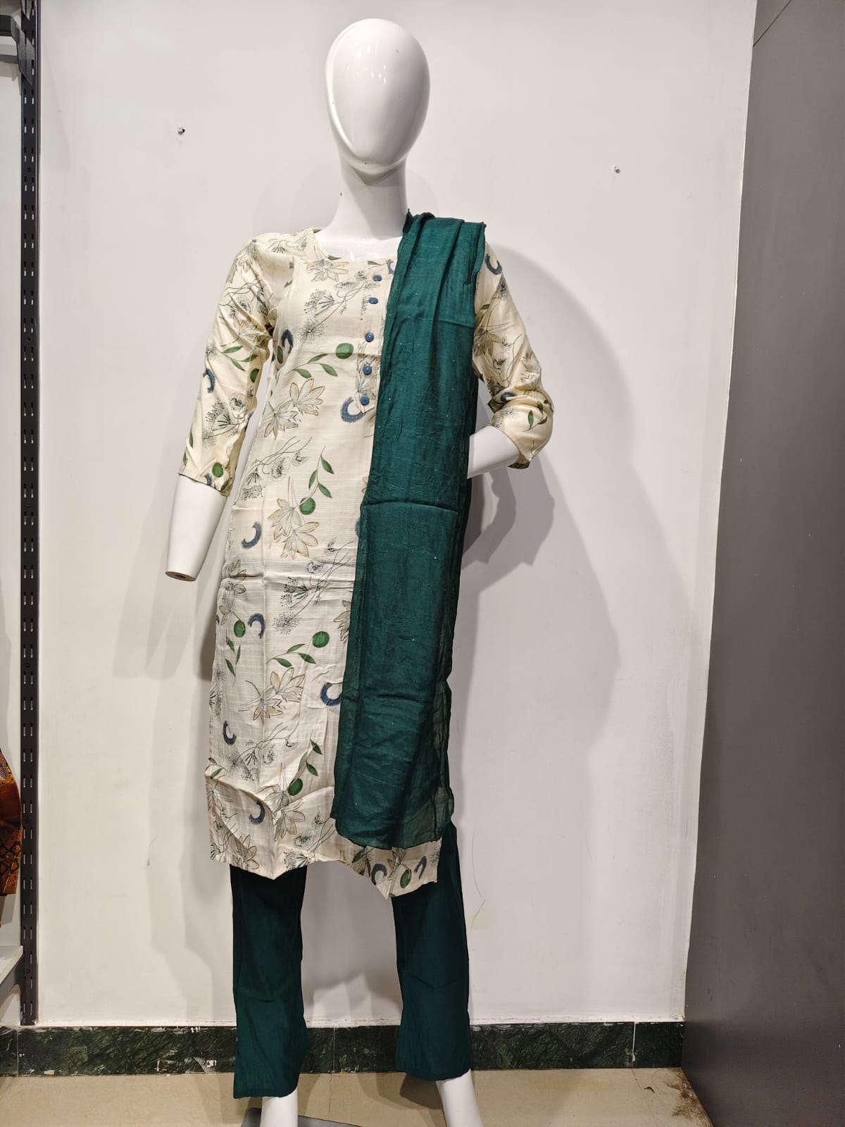 Botanical Print Straight Kurta Set