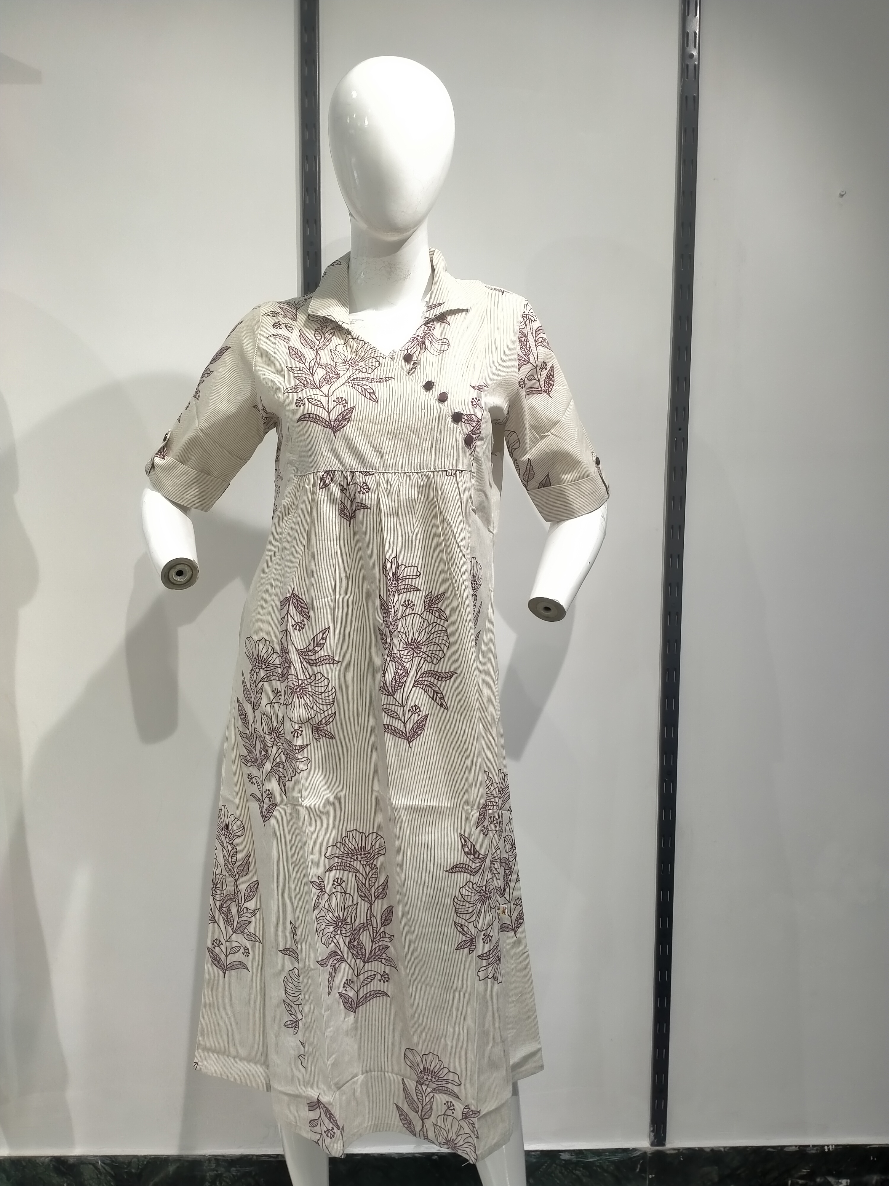 Aarohi Bloom Stripe Collared Kurta