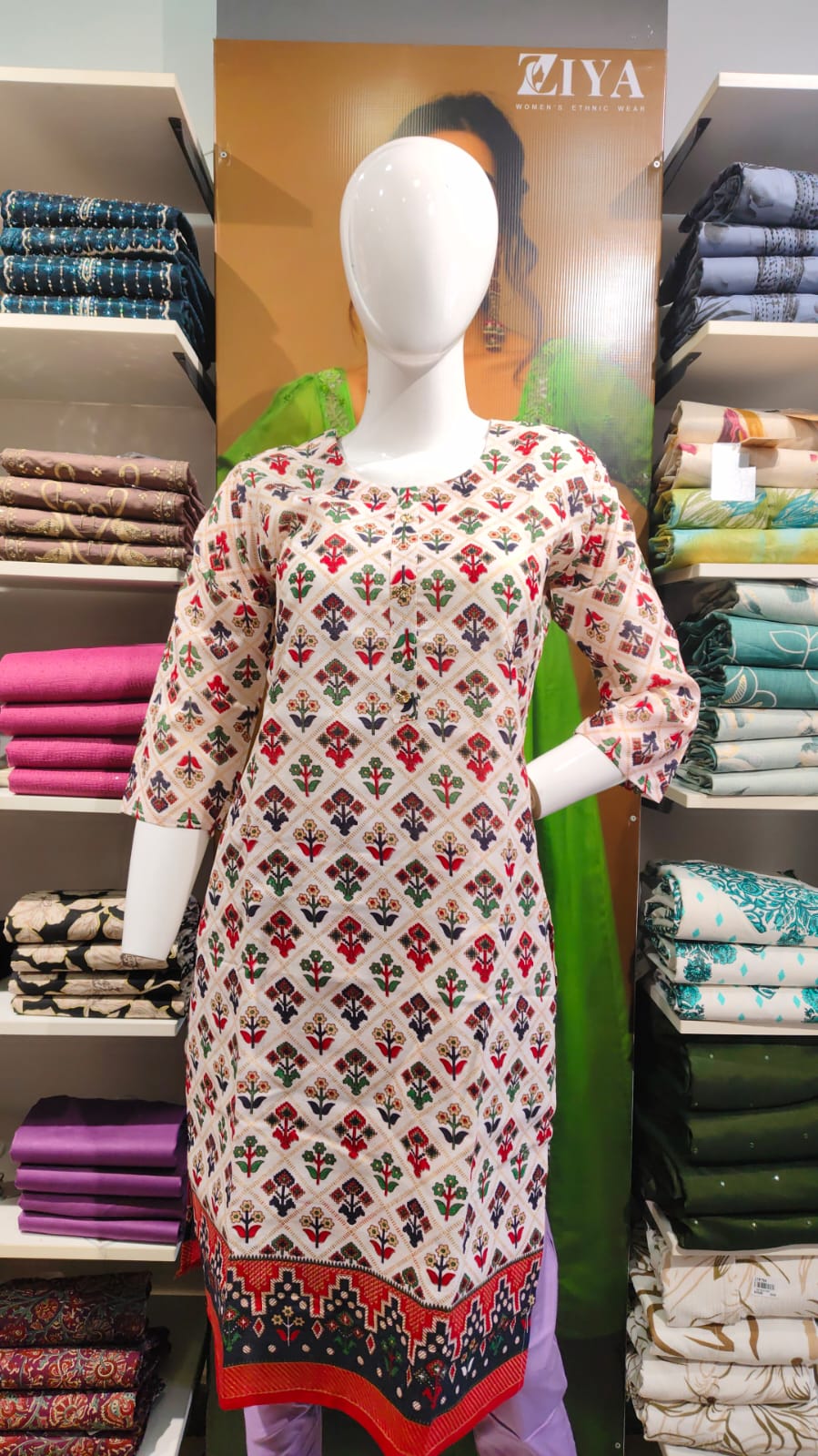 Ivory Ikat Kurti